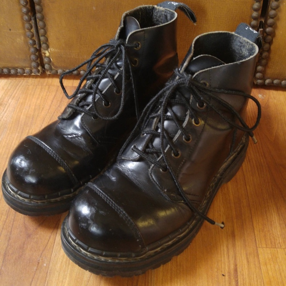 Gripfast Ankle Black Leather Boots